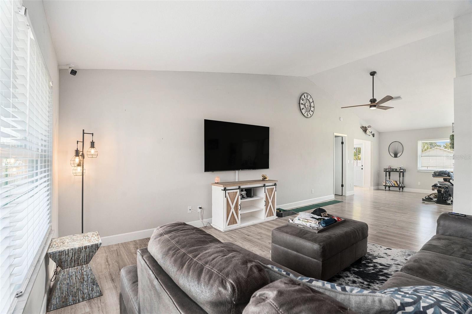 Image 4 of 31 For 10234 Bedford Road