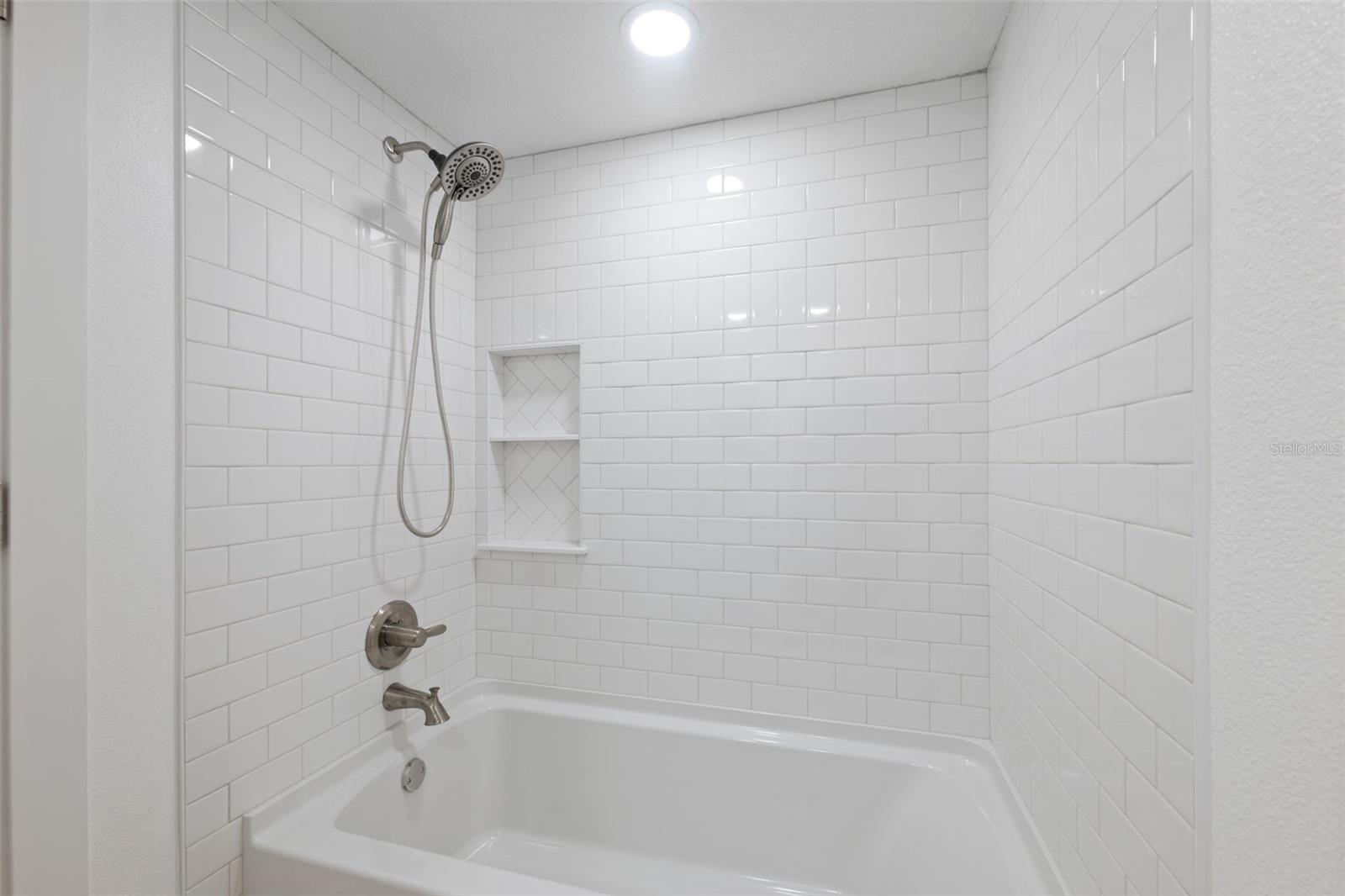 Image 24 of 54 For 4715 Jasper Drive 105