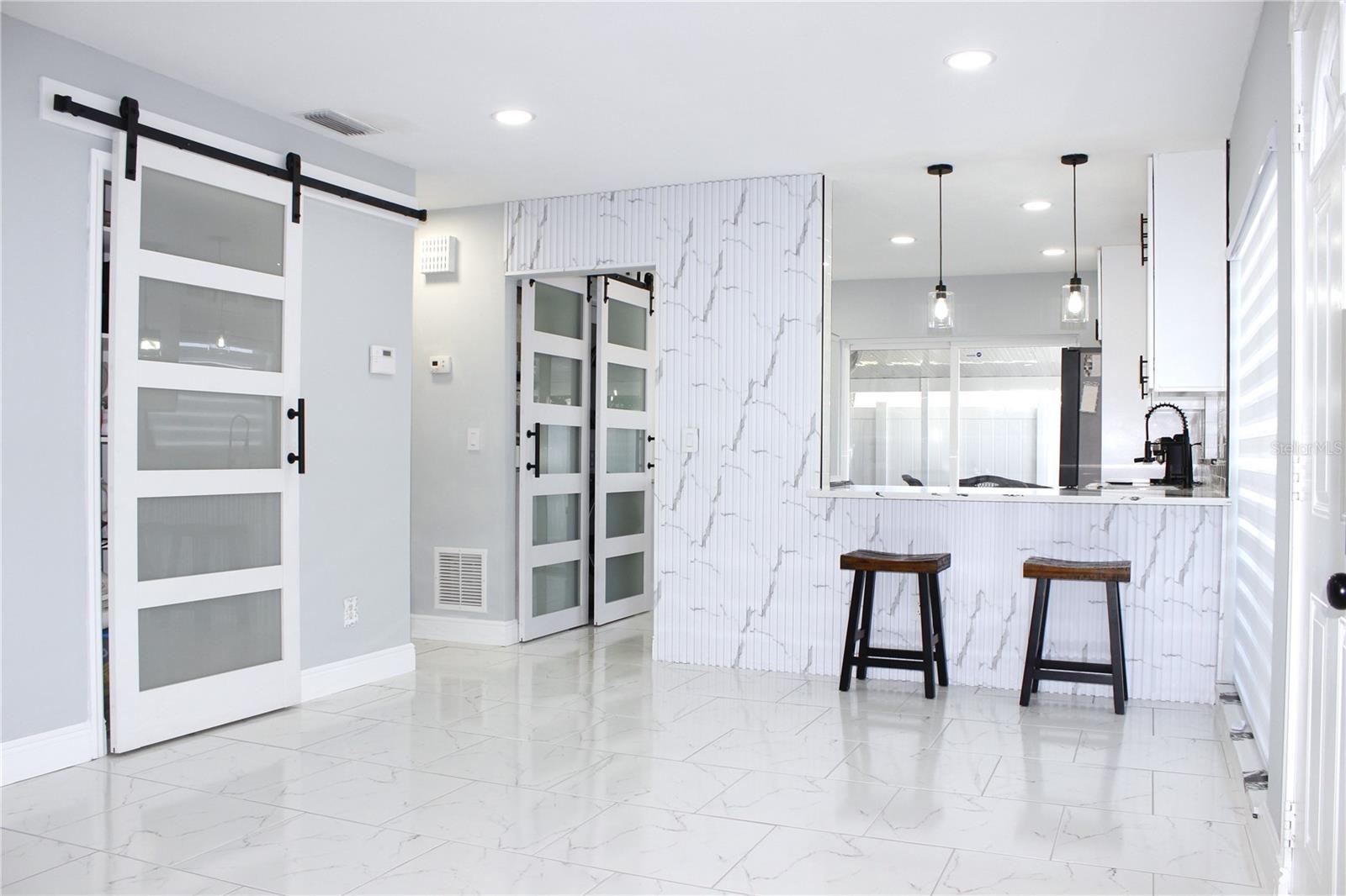 Image 10 of 42 For 10301 Fernglen Place