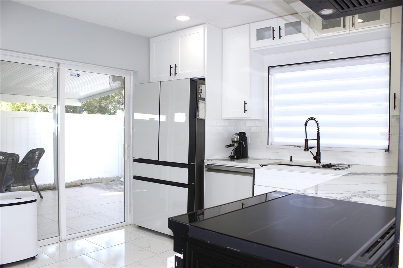 Image 12 of 42 For 10301 Fernglen Place