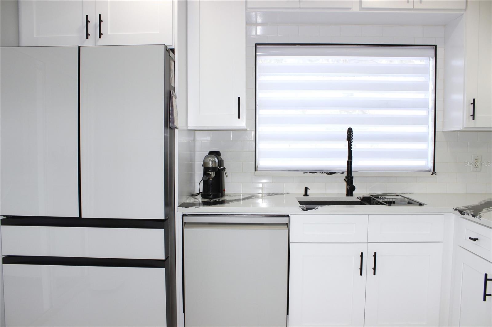 Image 13 of 42 For 10301 Fernglen Place