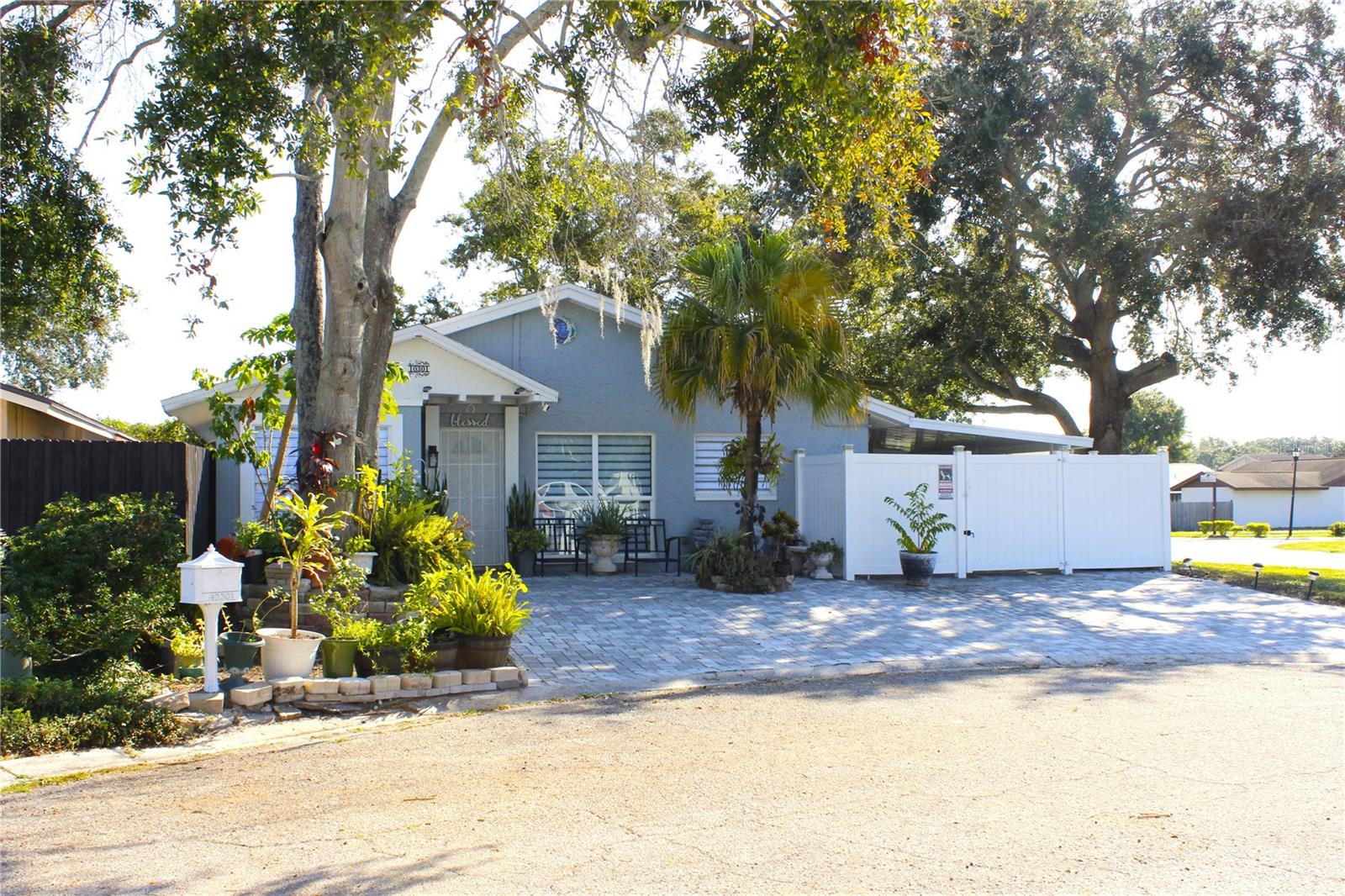 Image 3 of 42 For 10301 Fernglen Place