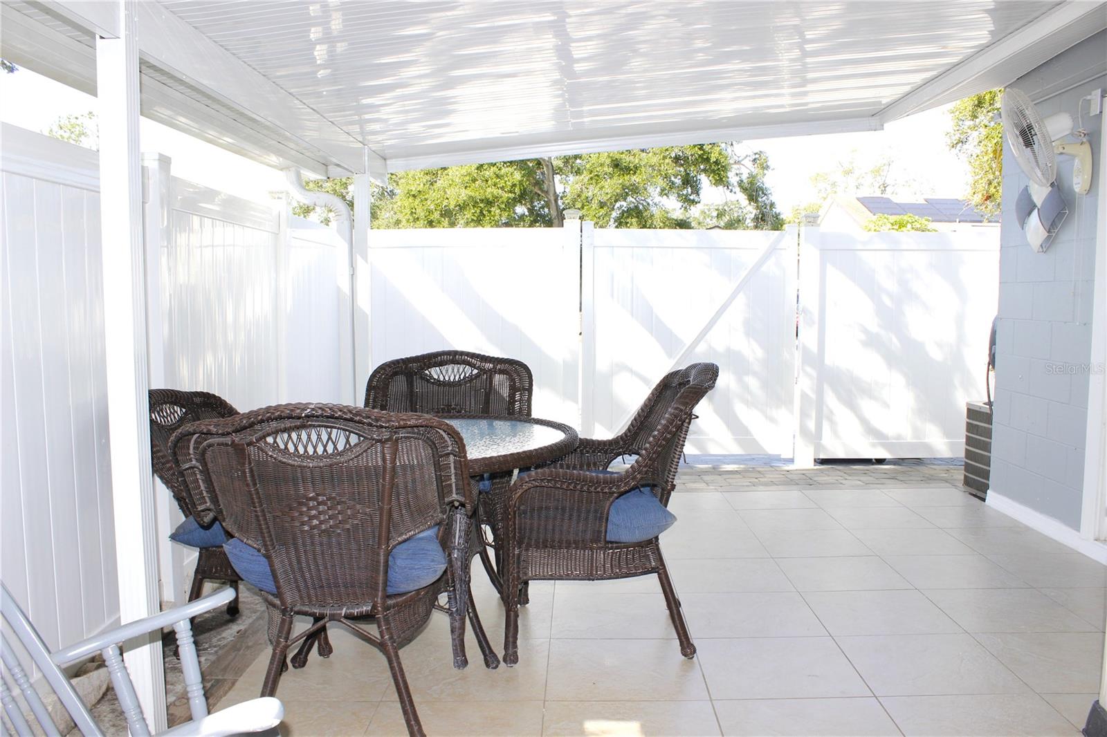 Image 36 of 42 For 10301 Fernglen Place