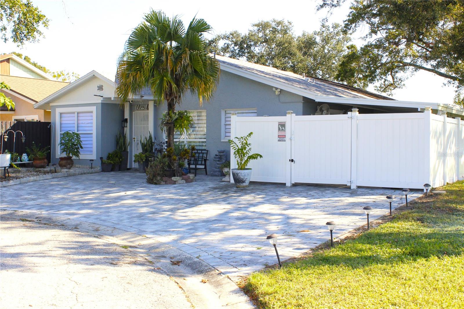 Image 4 of 42 For 10301 Fernglen Place