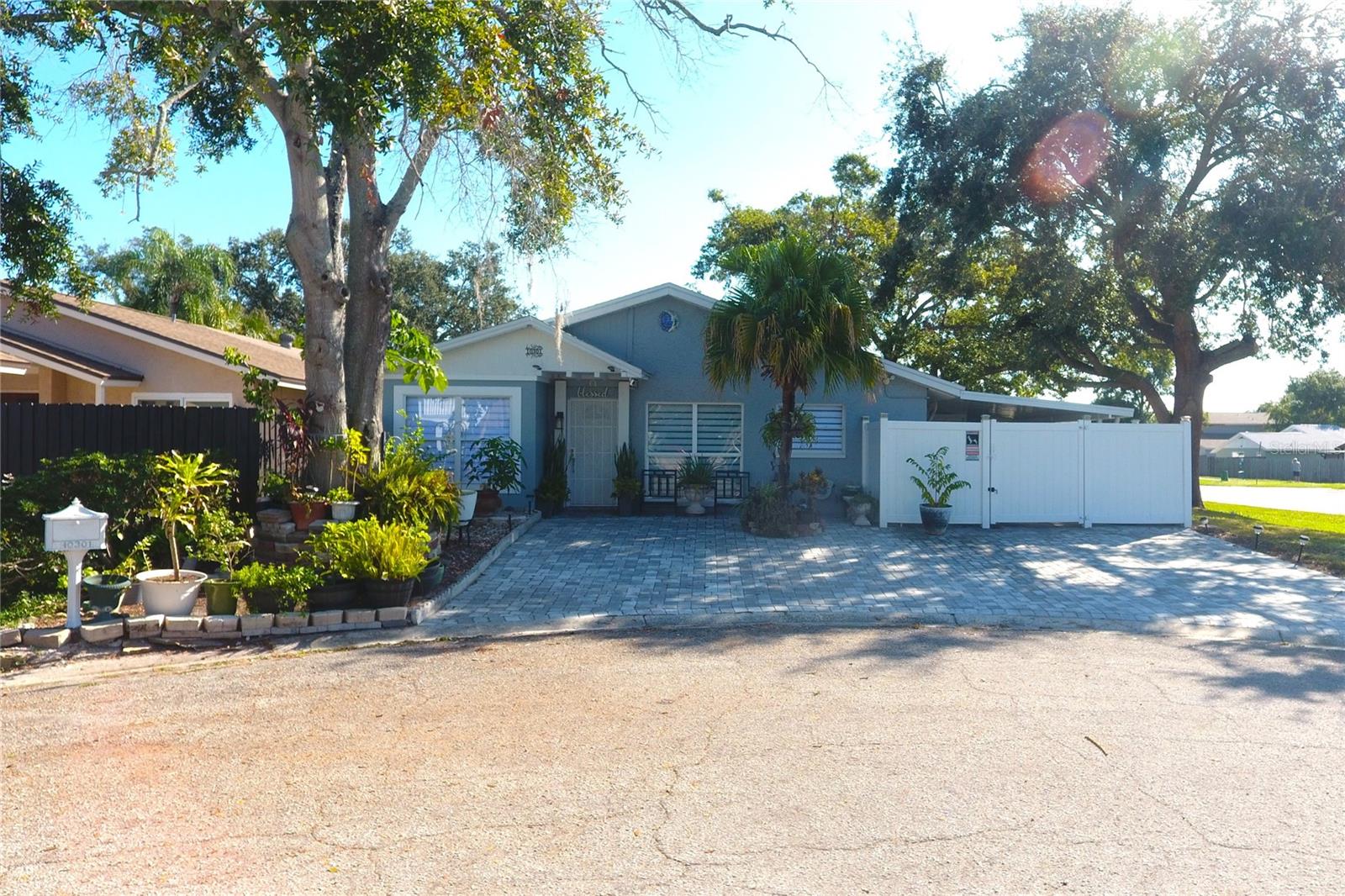 Image 5 of 42 For 10301 Fernglen Place