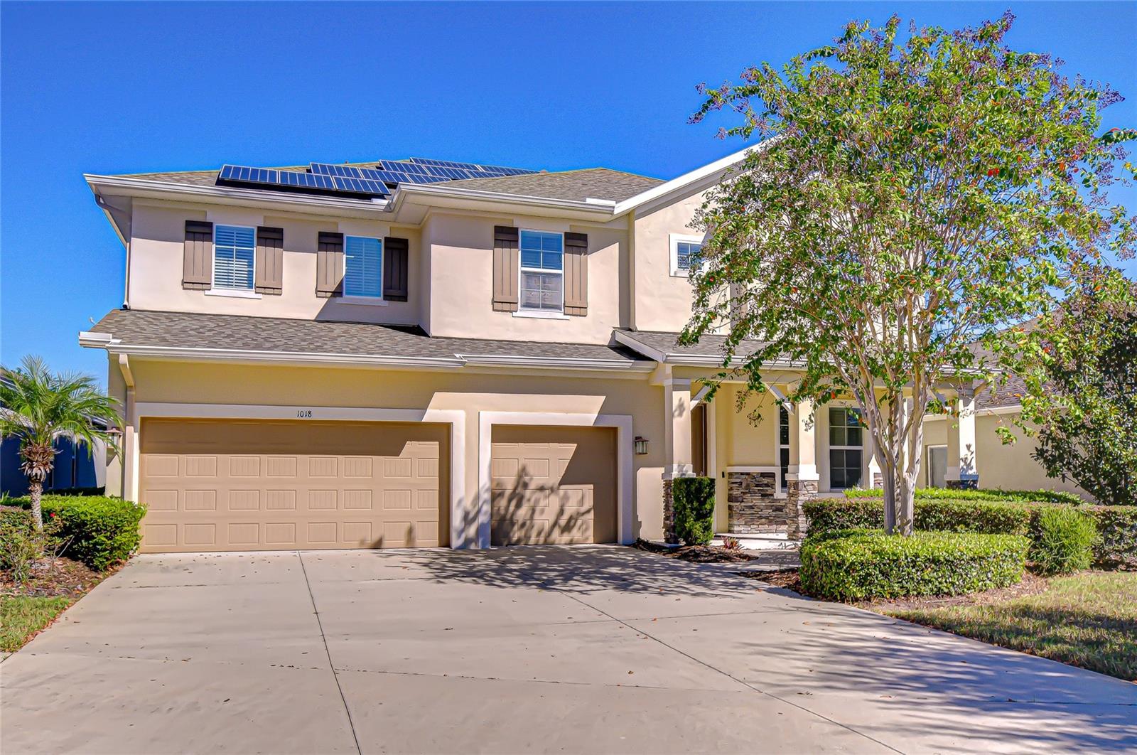 Listing photo id 0 for 1018 Tracey Ann Loop
