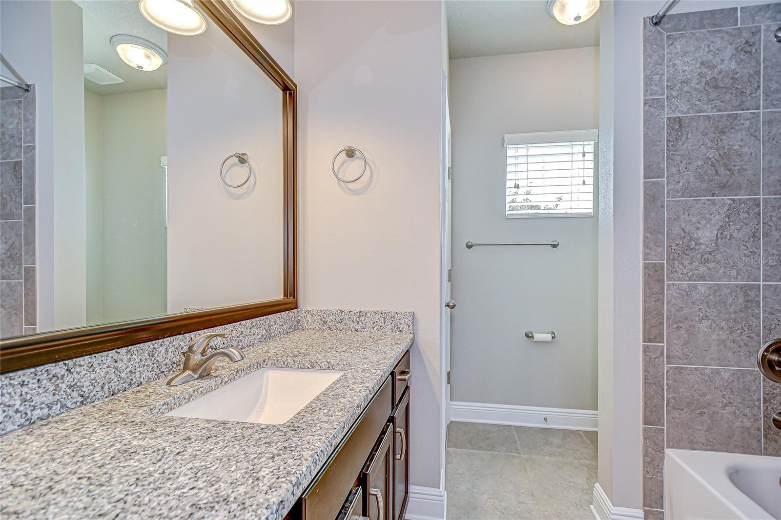 Listing photo id 26 for 1018 Tracey Ann Loop