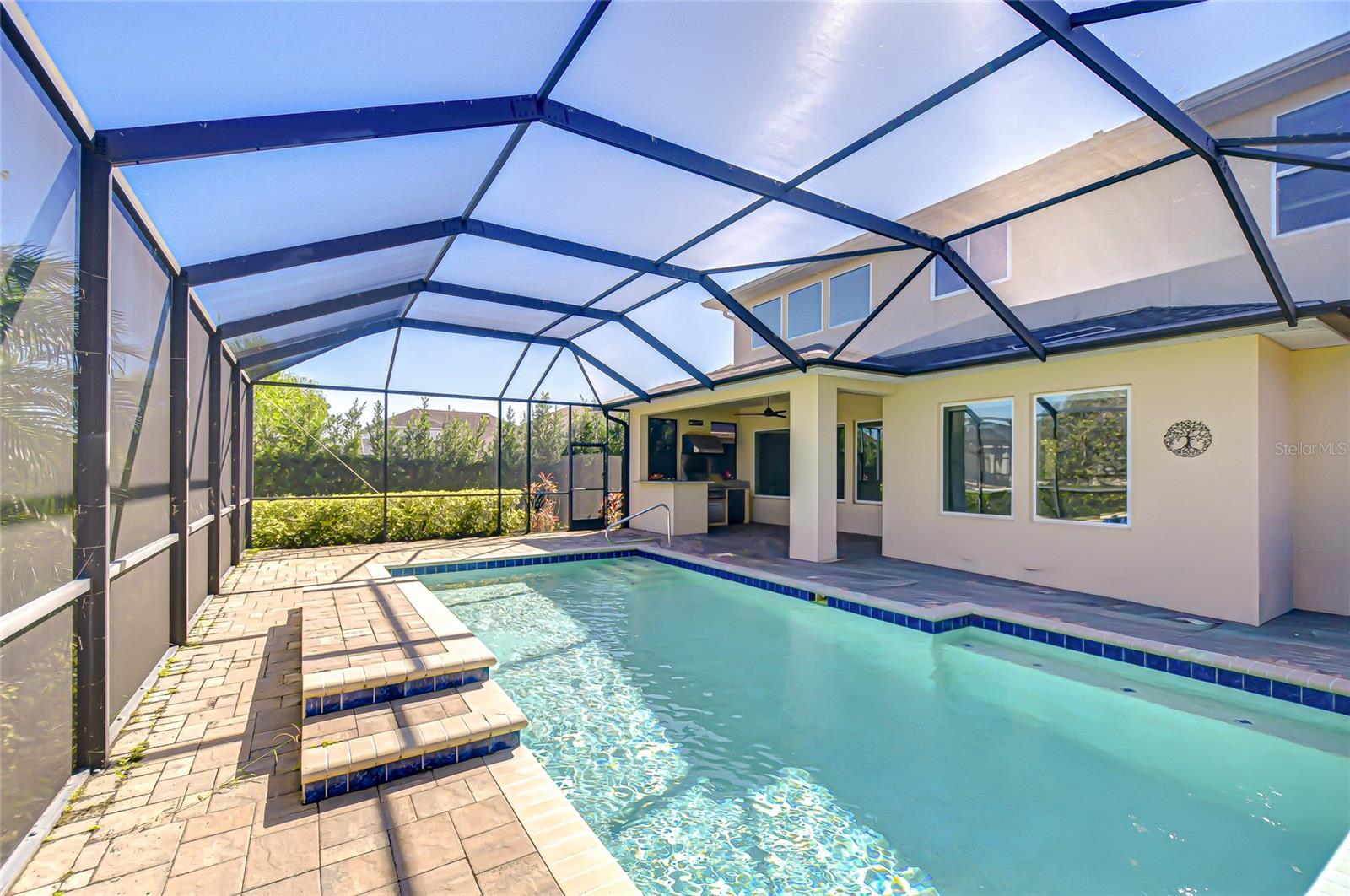 Listing photo id 1 for 1018 Tracey Ann Loop