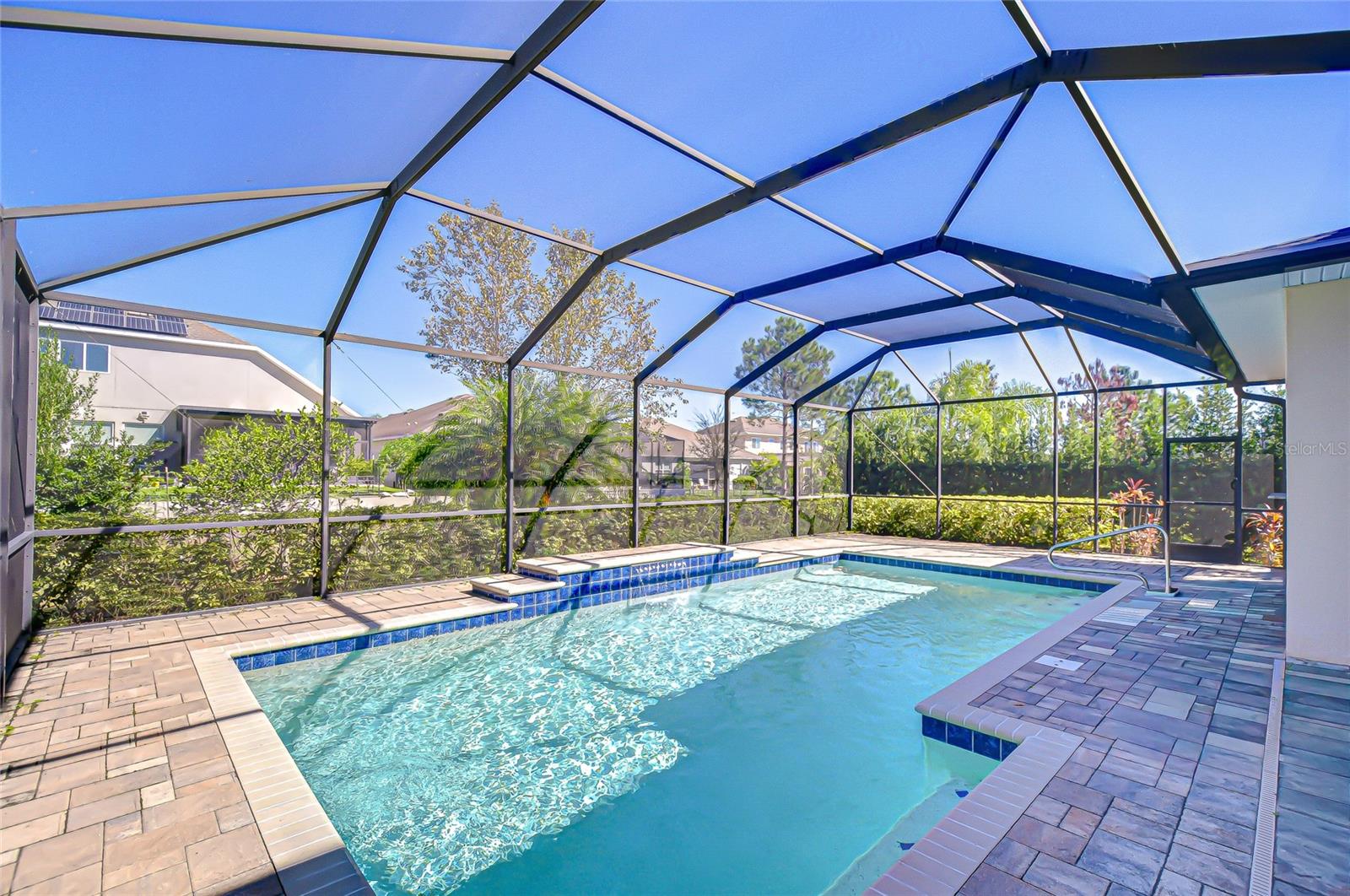 Listing photo id 33 for 1018 Tracey Ann Loop