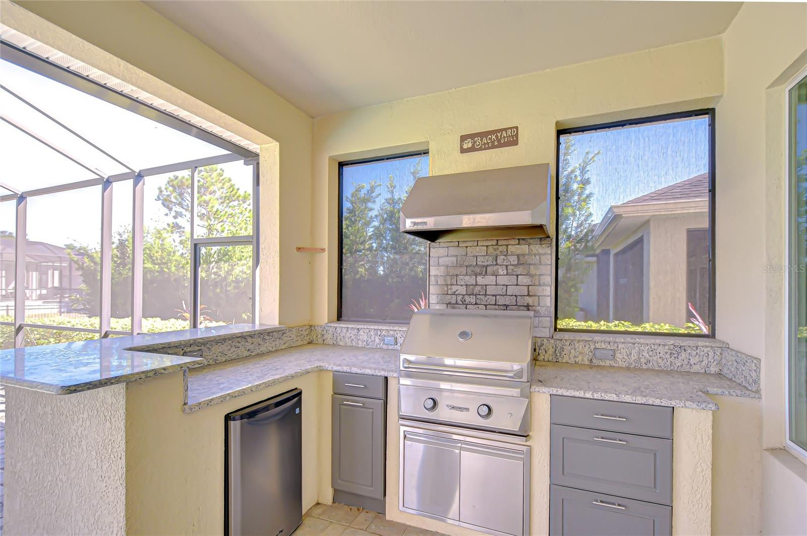 Listing photo id 36 for 1018 Tracey Ann Loop