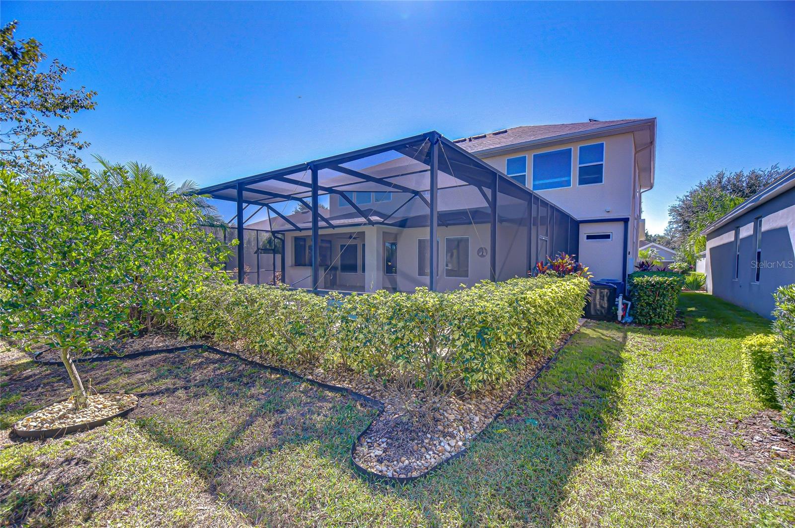 Listing photo id 37 for 1018 Tracey Ann Loop