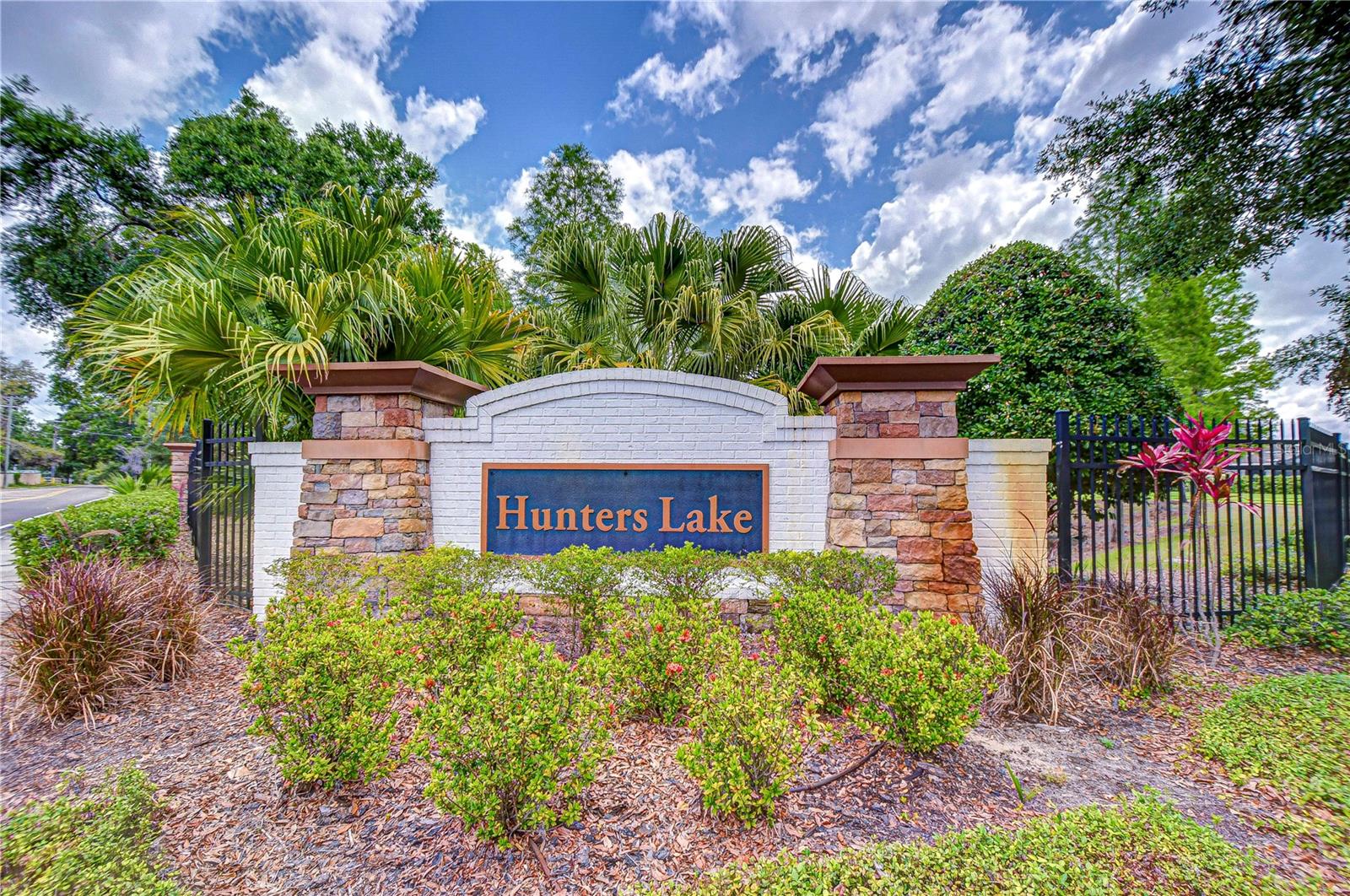 Listing photo id 40 for 1018 Tracey Ann Loop