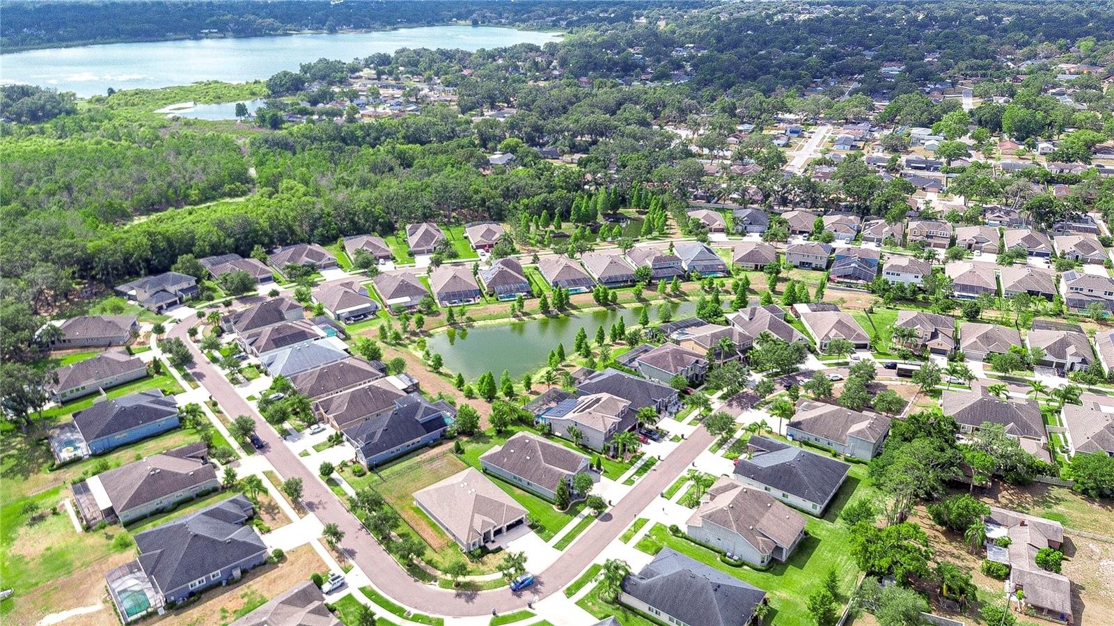 Listing photo id 42 for 1018 Tracey Ann Loop