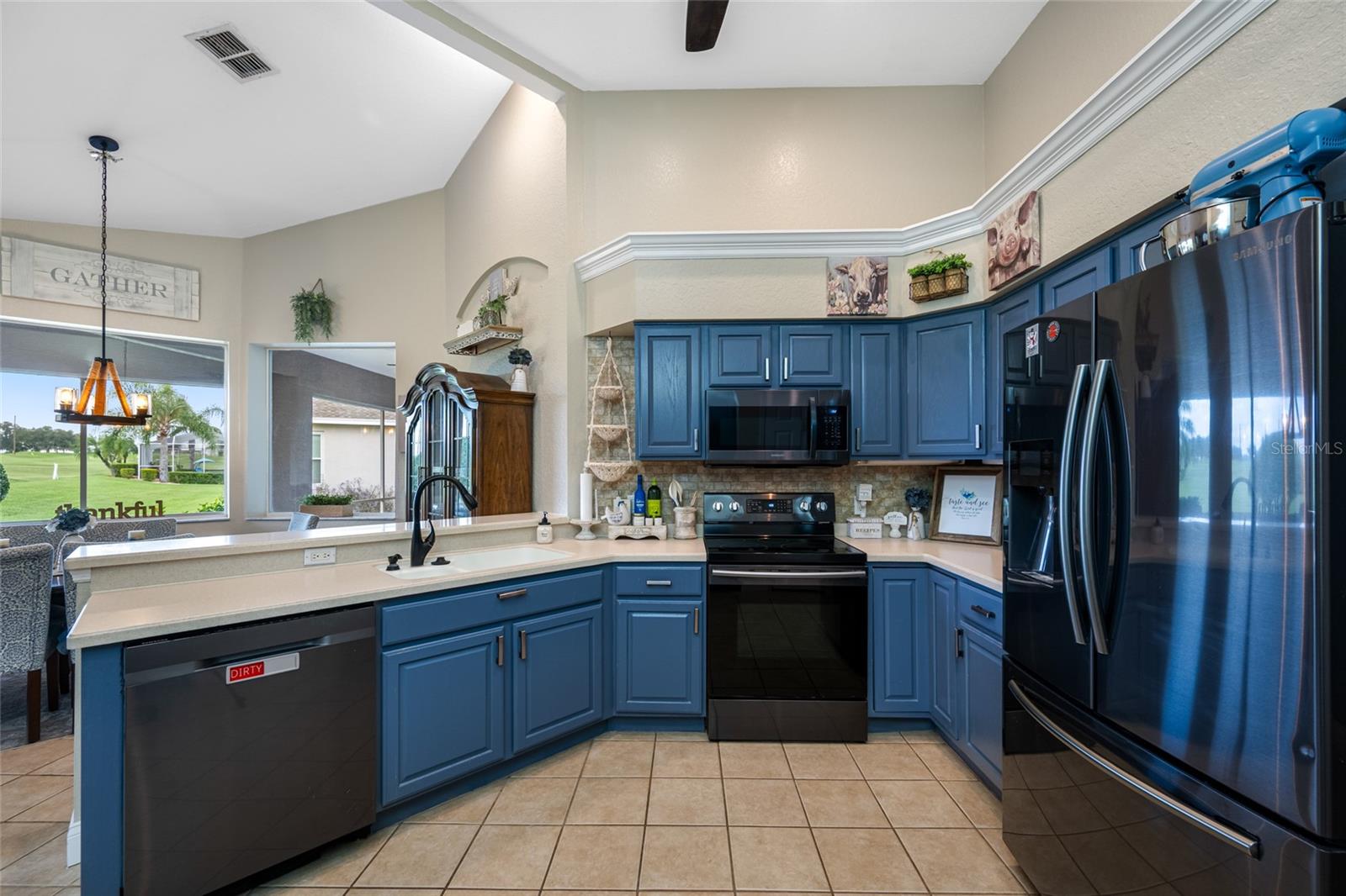 Image 42 of 88 For 6750 Huntington Hills Boulevard