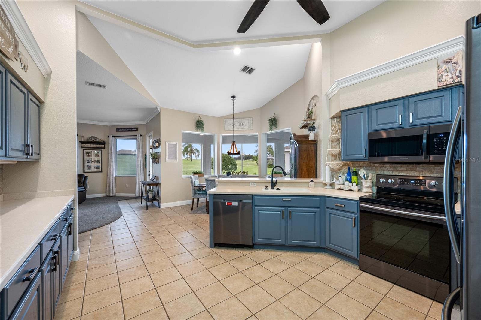 Image 44 of 88 For 6750 Huntington Hills Boulevard