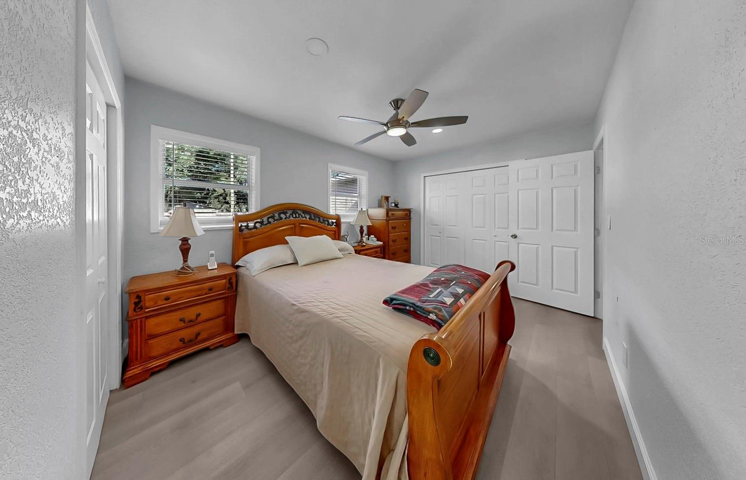 Image 15 of 49 For 6003 16th Avenue S