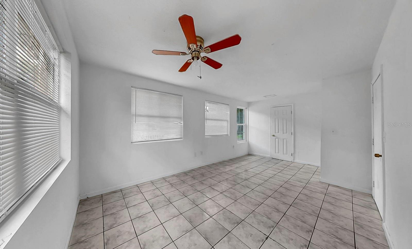 Image 27 of 49 For 6003 16th Avenue S