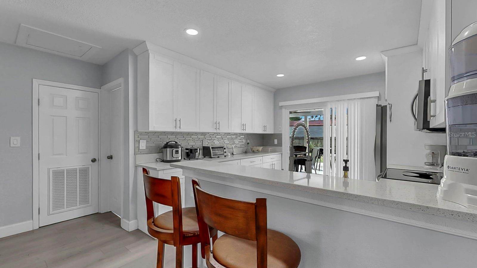 Image 9 of 49 For 6003 16th Avenue S