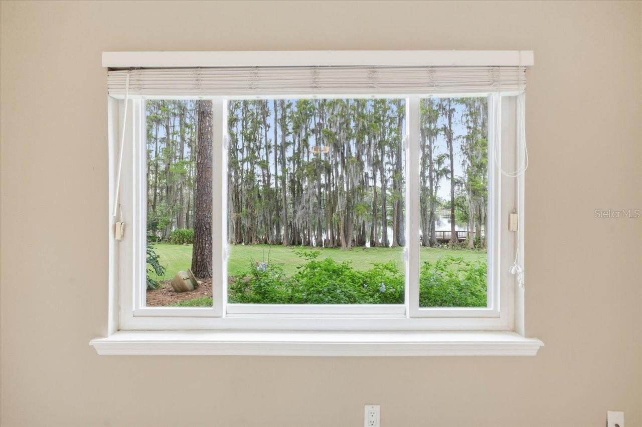 Image 40 of 61 For 302 Lake Kell Court