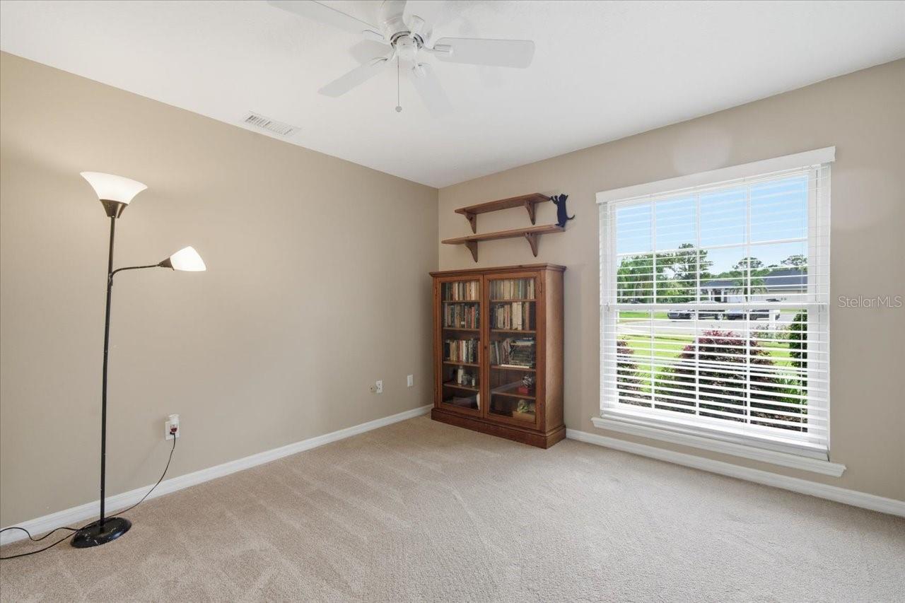 Image 41 of 61 For 302 Lake Kell Court