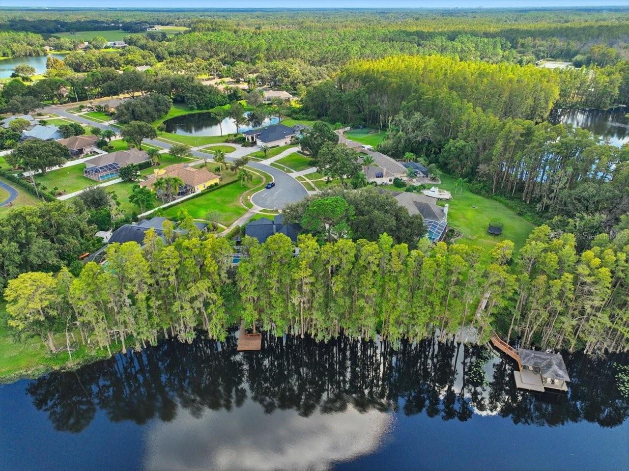 Image 60 of 61 For 302 Lake Kell Court