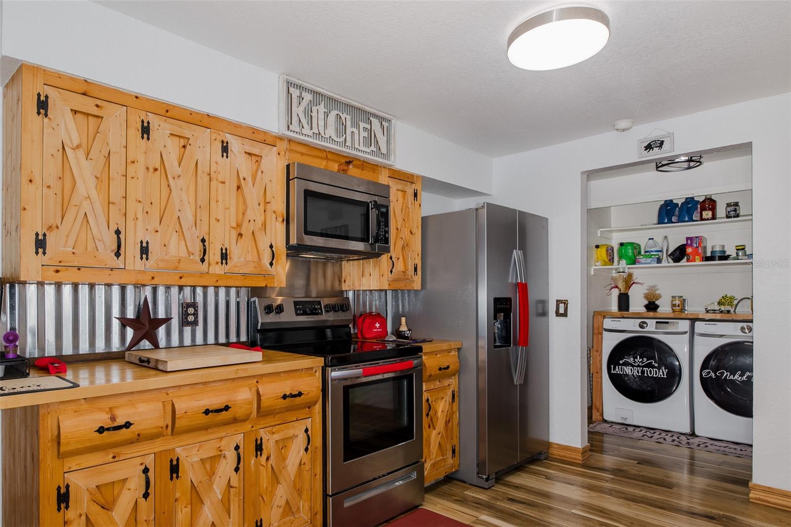 Image 19 of 55 For 5926 Grey Street