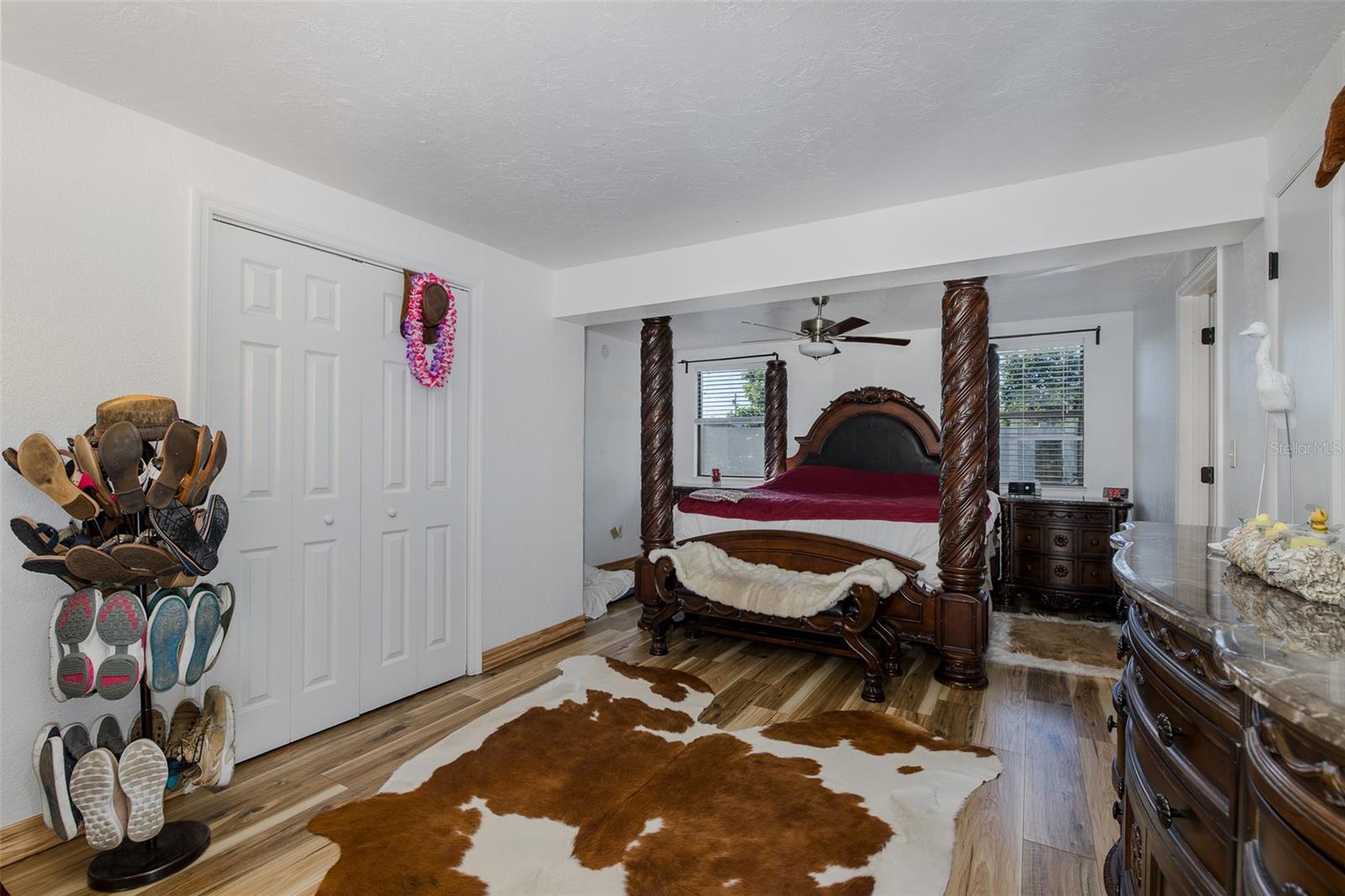 Image 24 of 55 For 5926 Grey Street