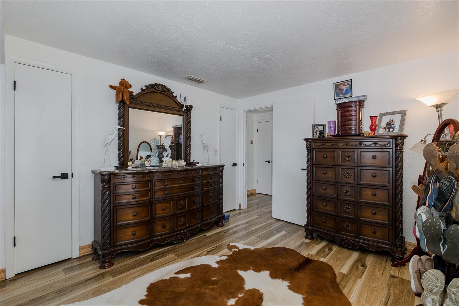 Image 26 of 55 For 5926 Grey Street