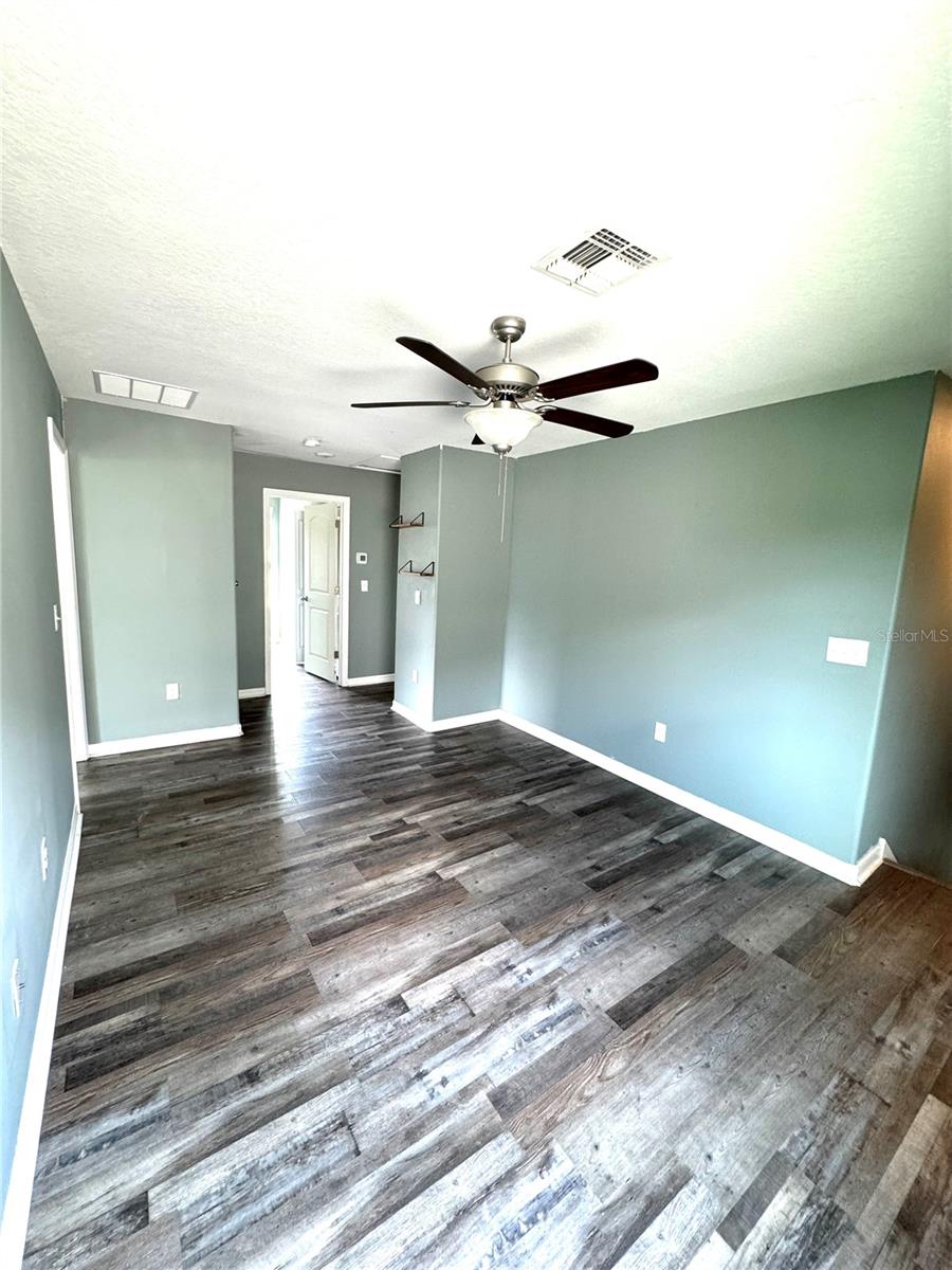 Image 15 of 39 For 4329 Globe Thistle Drive