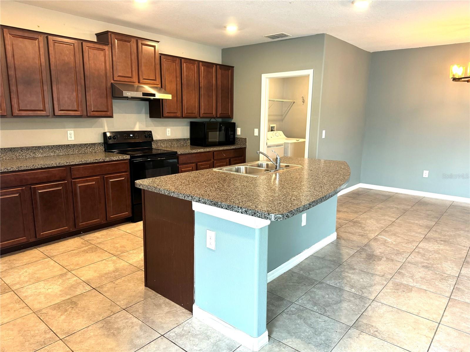 Image 6 of 39 For 4329 Globe Thistle Drive