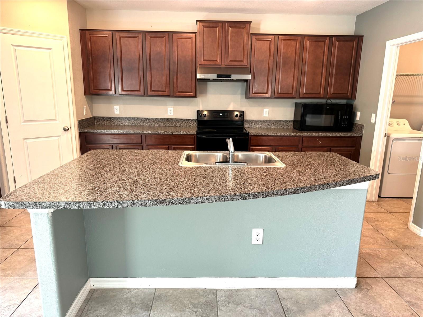 Image 8 of 39 For 4329 Globe Thistle Drive