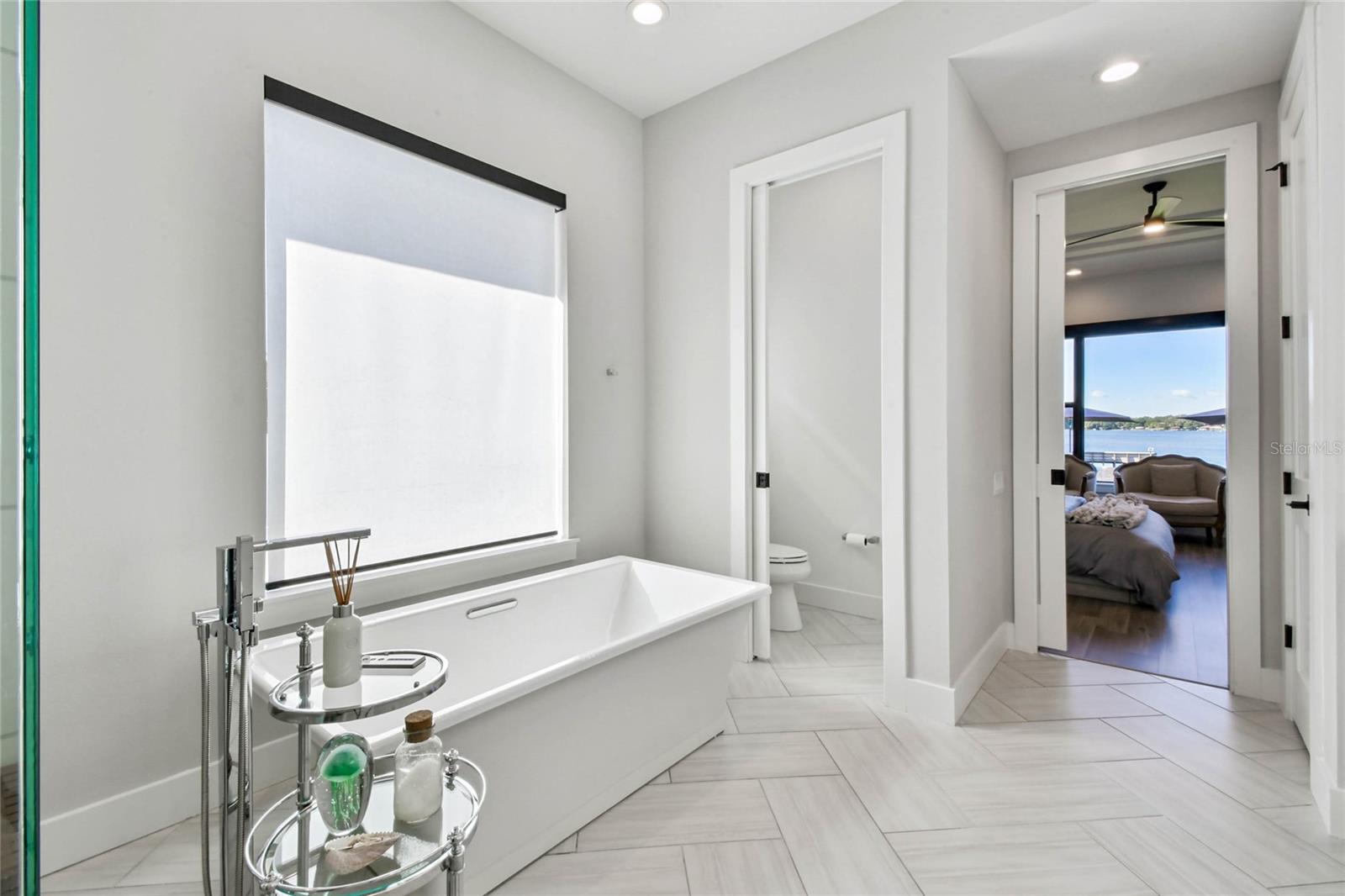 Image 28 of 69 For 14906 Rome Avenue