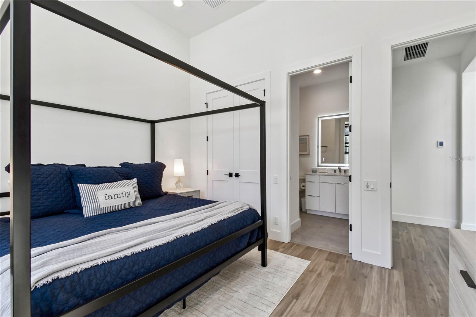 Image 34 of 69 For 14906 Rome Avenue