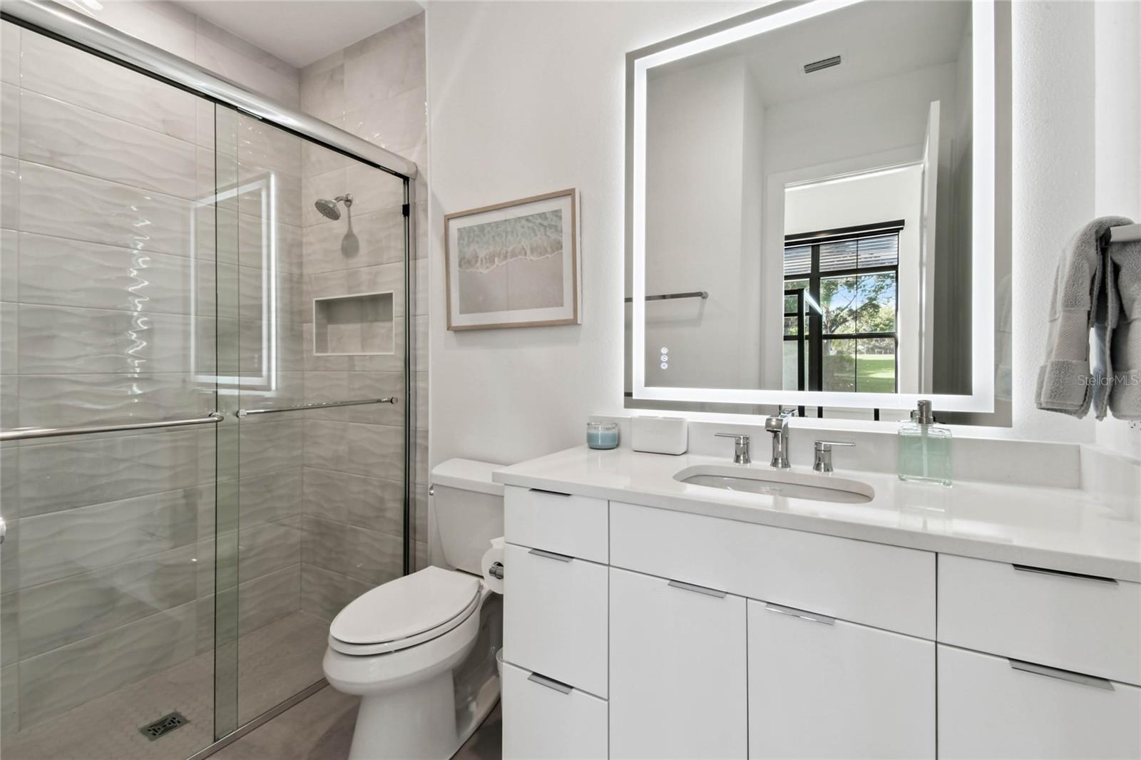 Image 36 of 69 For 14906 Rome Avenue