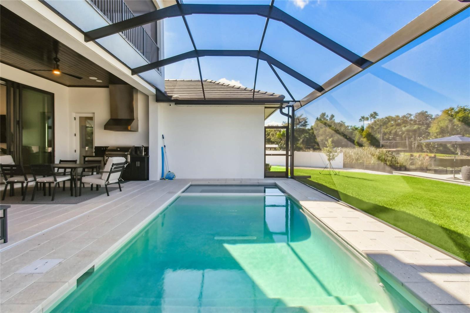 Image 4 of 69 For 14906 Rome Avenue