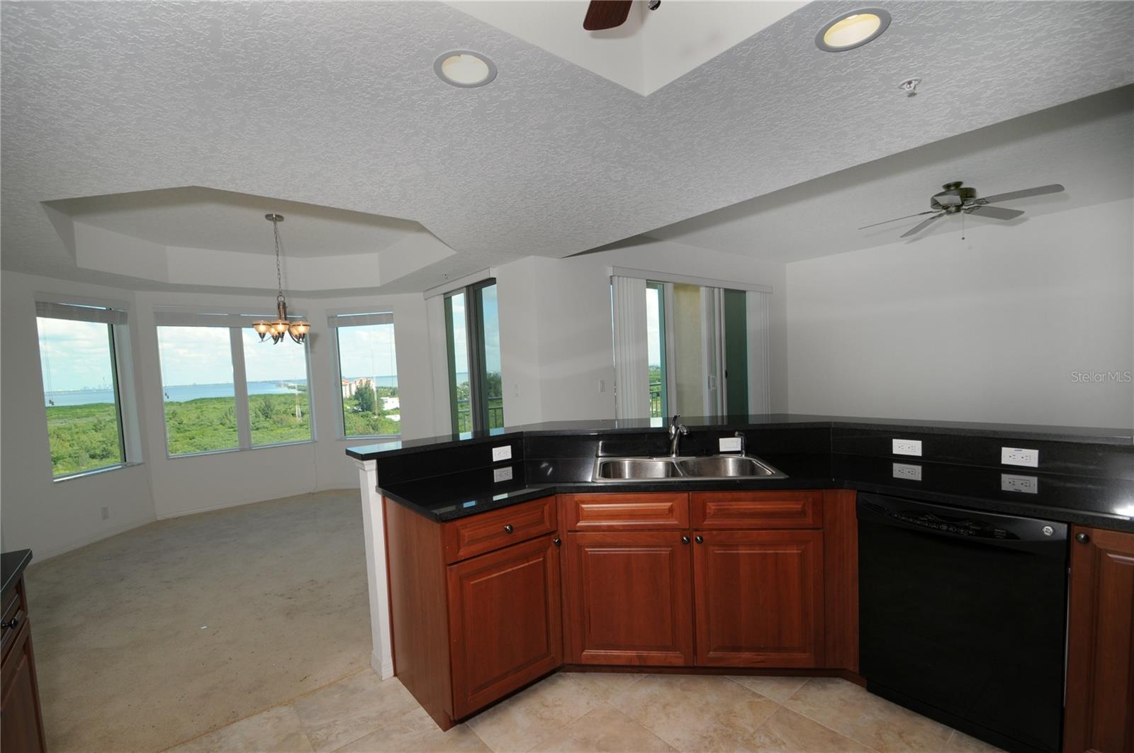 Image 7 of 37 For 10851 Mangrove Cay Lane Ne 1212