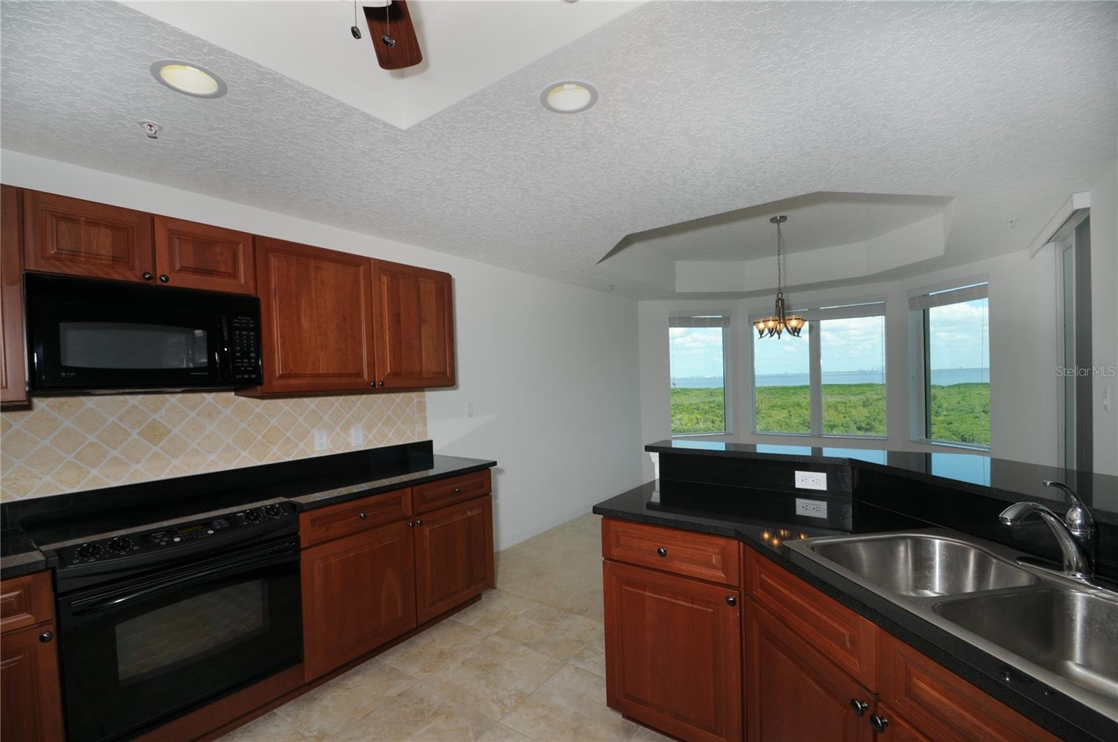 Image 8 of 37 For 10851 Mangrove Cay Lane Ne 1212