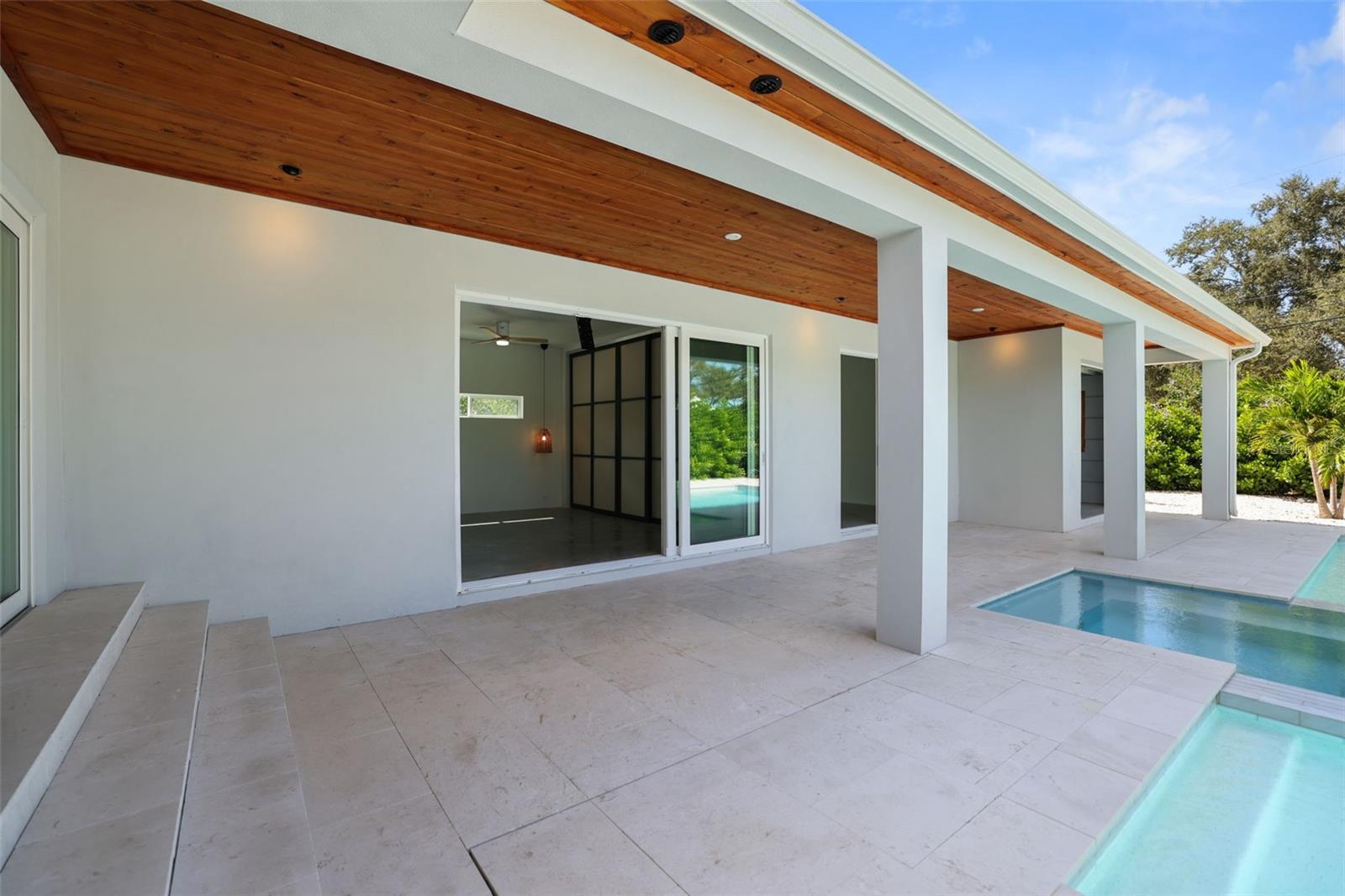 Image 76 of 92 For 2012 Culberson Avenue