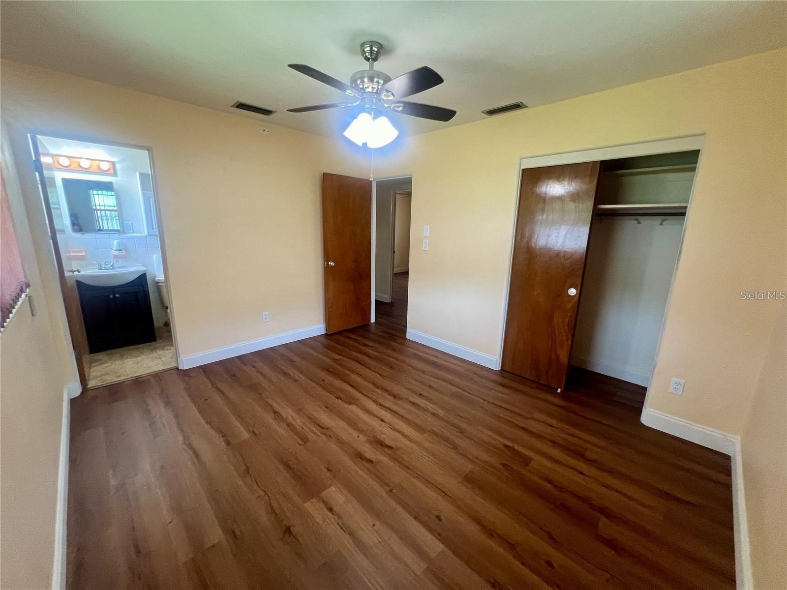 Image 14 of 20 For 6700 17th Lane N