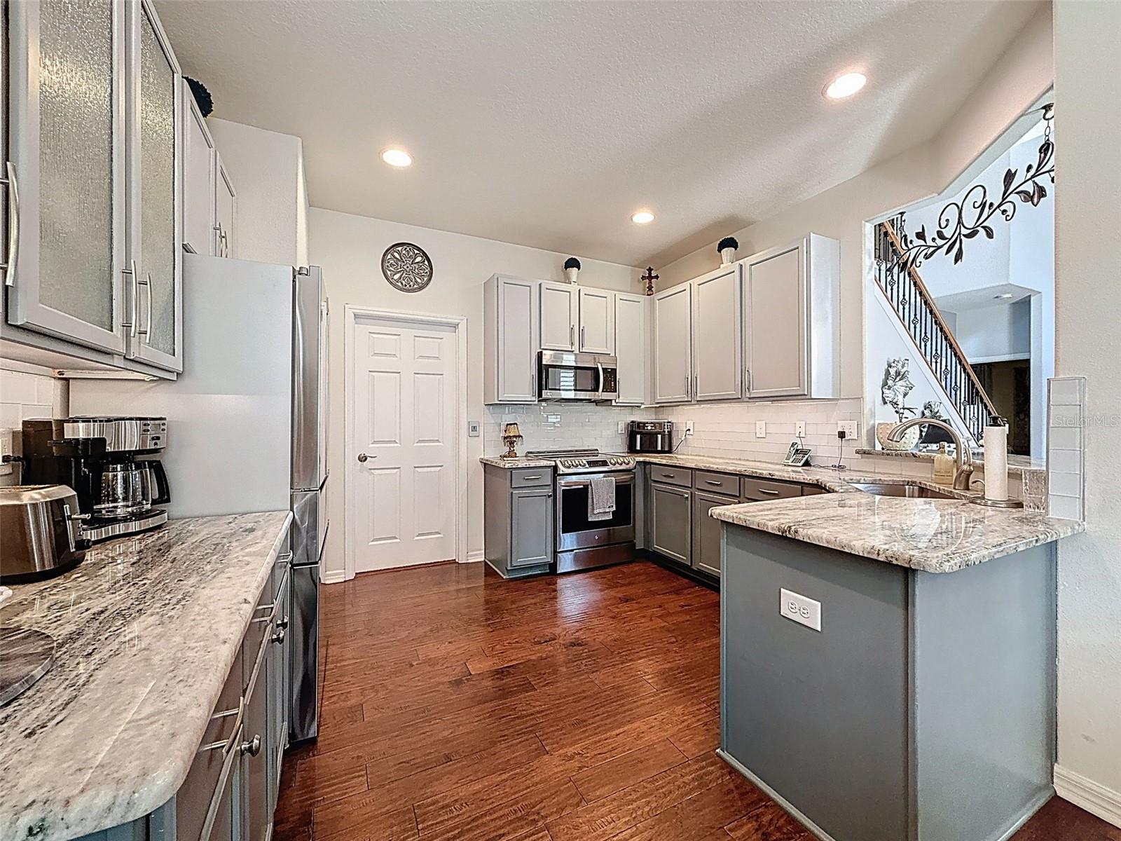 Image 12 of 46 For 2539 Silverback Court