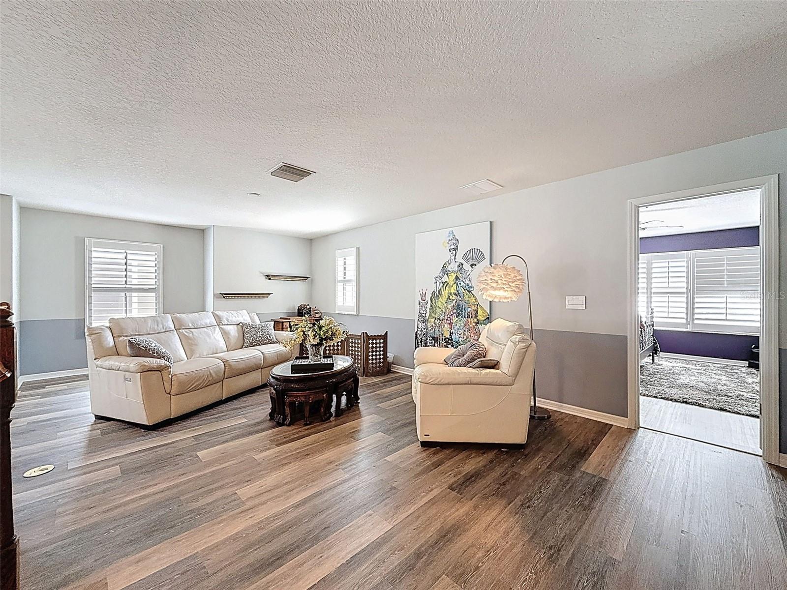 Image 28 of 46 For 2539 Silverback Court