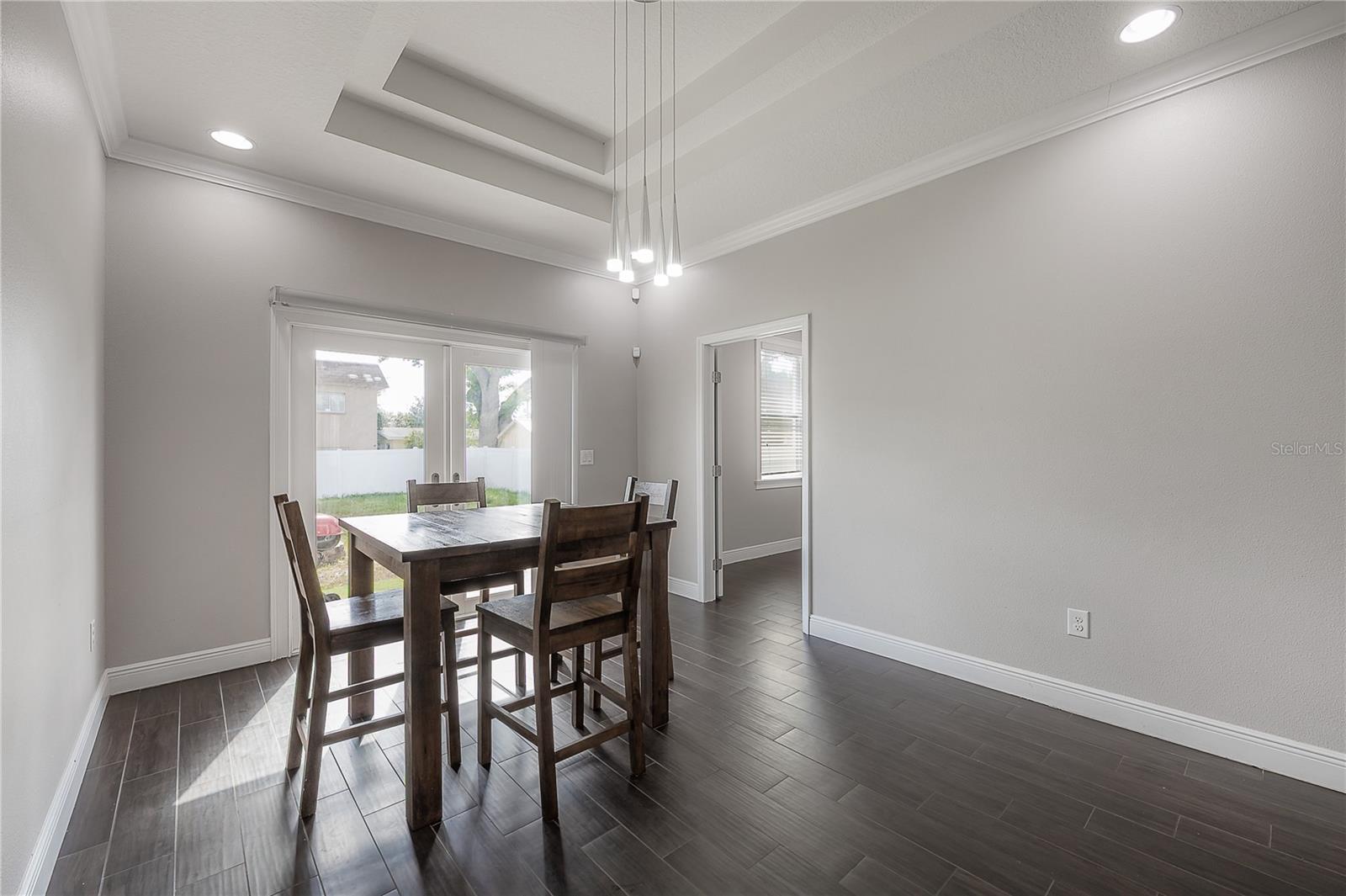 Image 13 of 31 For 2510 South Avenue