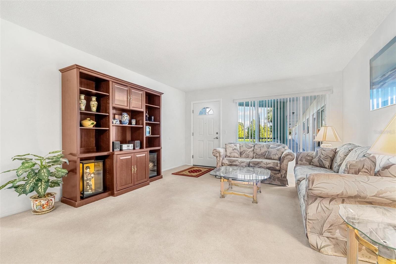 Image 5 of 40 For 2455 Finlandia Lane 39