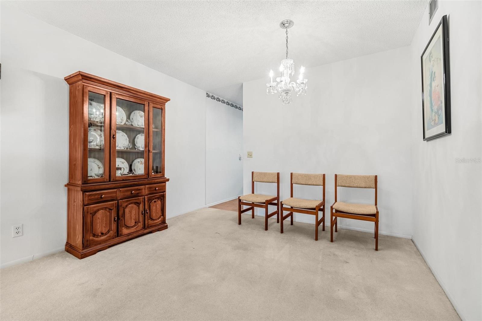 Image 6 of 40 For 2455 Finlandia Lane 39