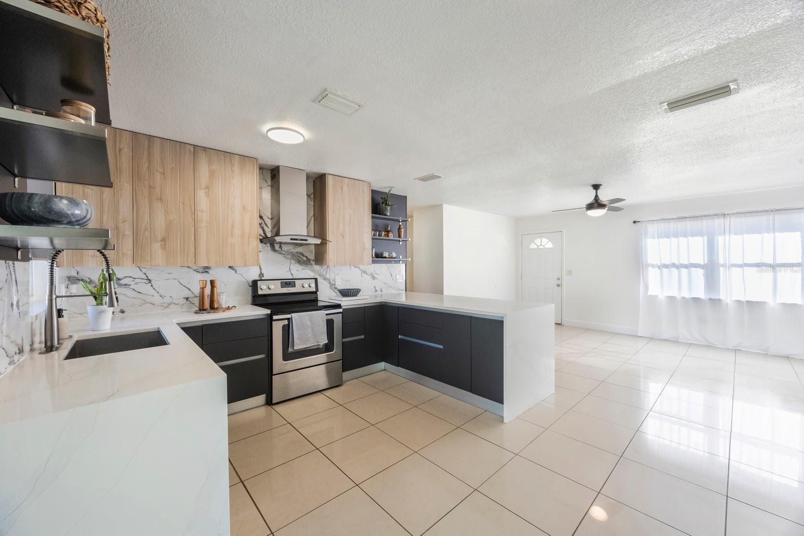 Image 16 of 35 For 2074 Powderhorn Drive