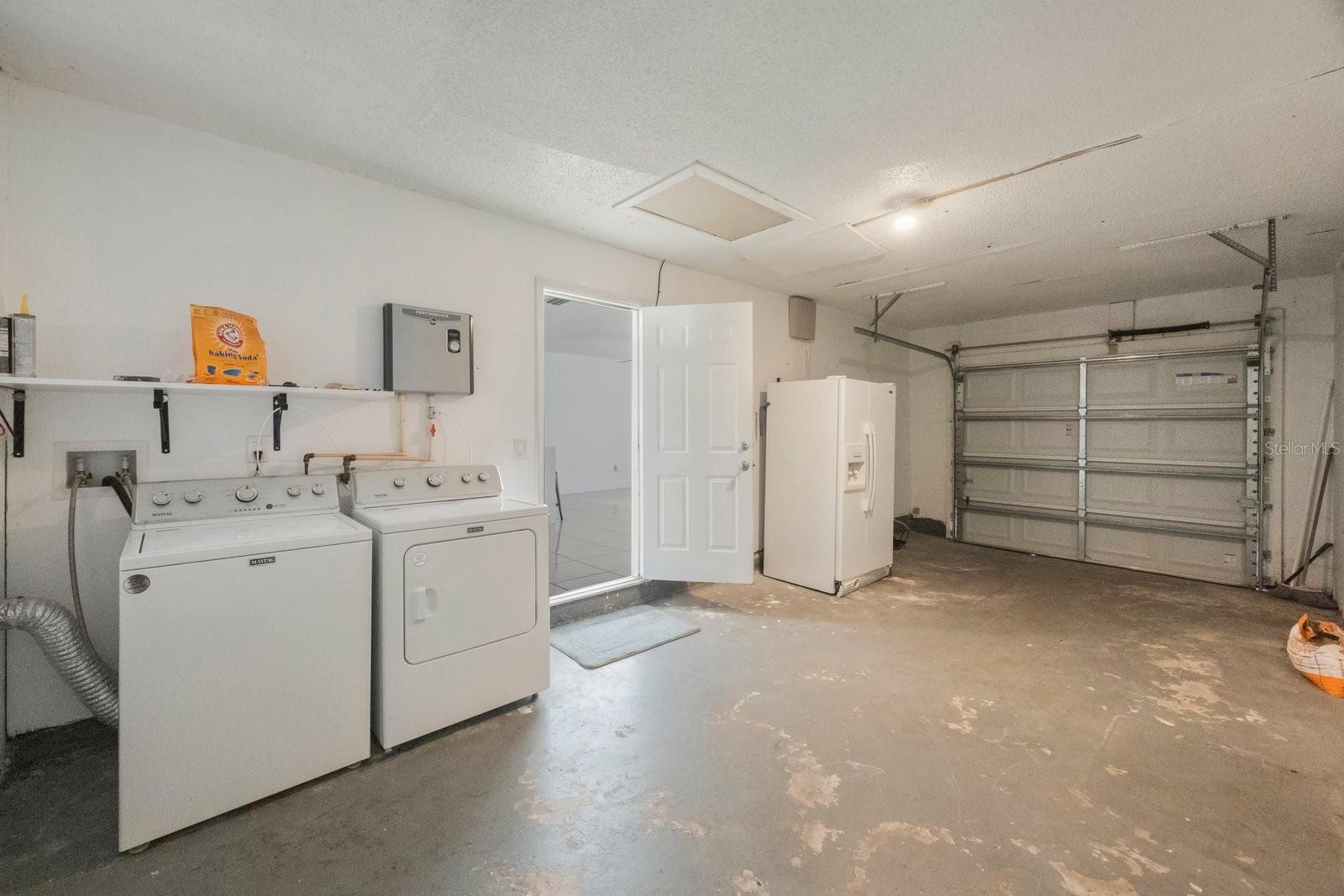 Image 27 of 35 For 2074 Powderhorn Drive