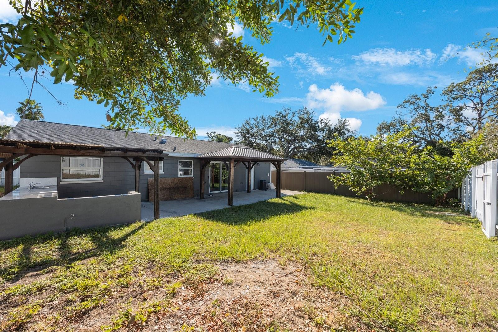 Image 31 of 35 For 2074 Powderhorn Drive