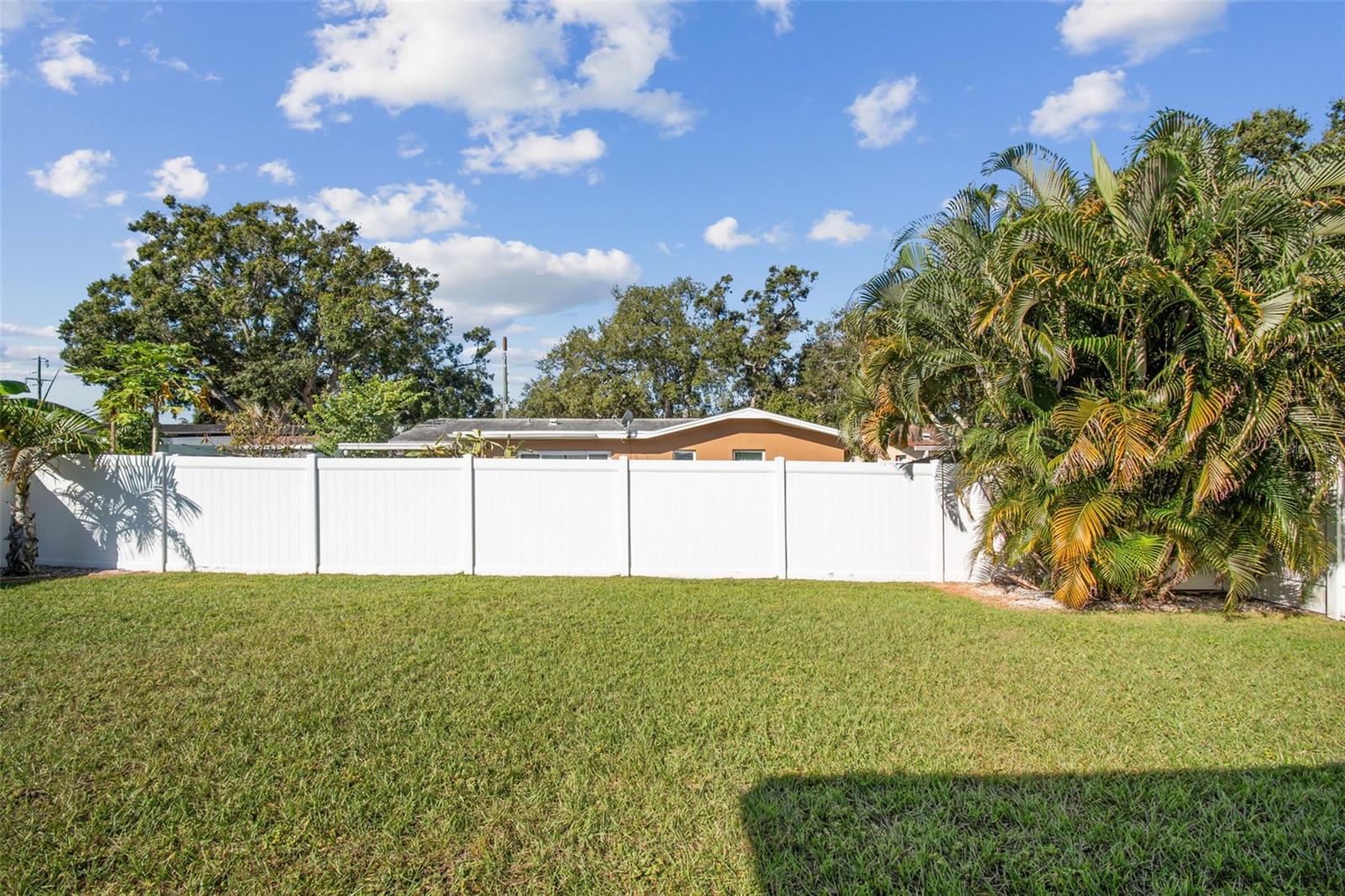 Image 34 of 40 For 2208 Lauren Drive