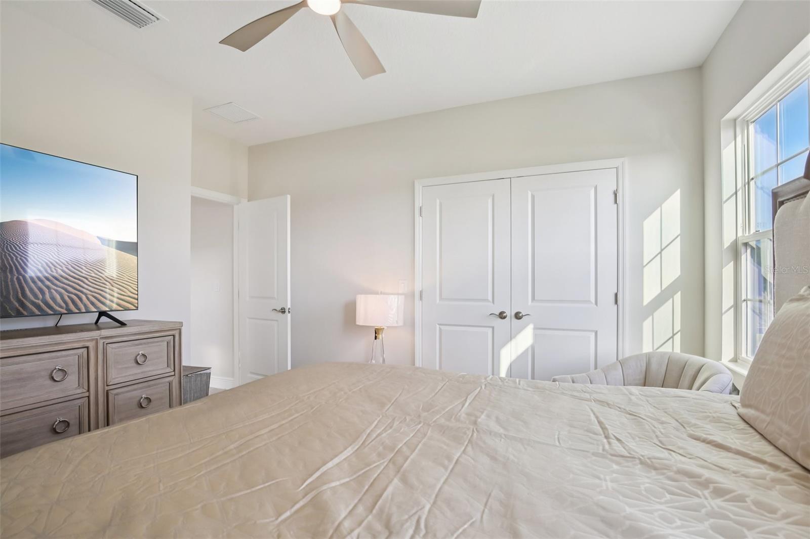 Listing photo id 15 for 14930 Rider Pass Drive