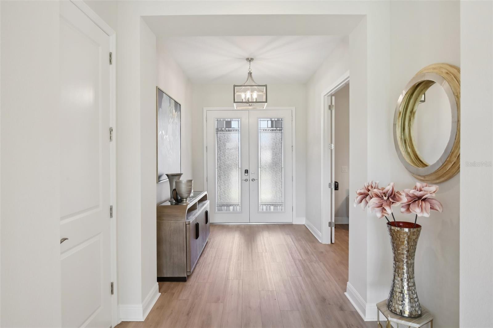 Listing photo id 1 for 14930 Rider Pass Drive